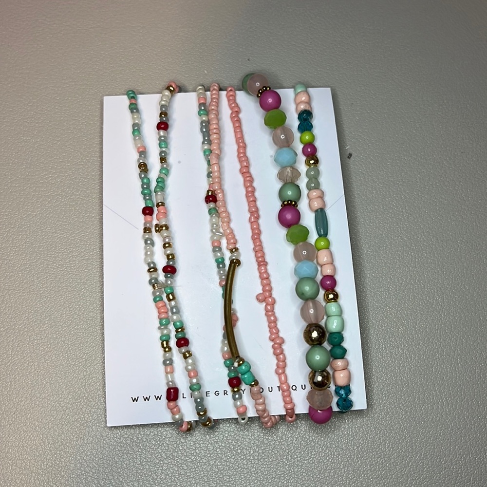 NWT Multi Color Seed Bead Bracelet